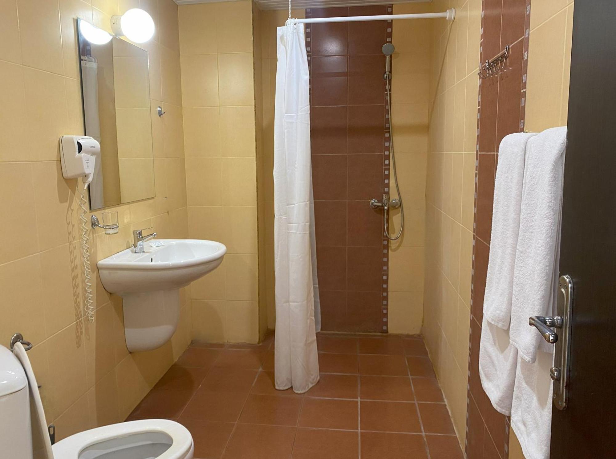 Lotos Hotel Balchik Exterior photo