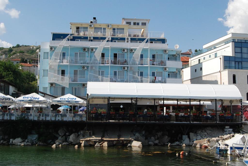 Lotos Hotel Balchik Exterior photo
